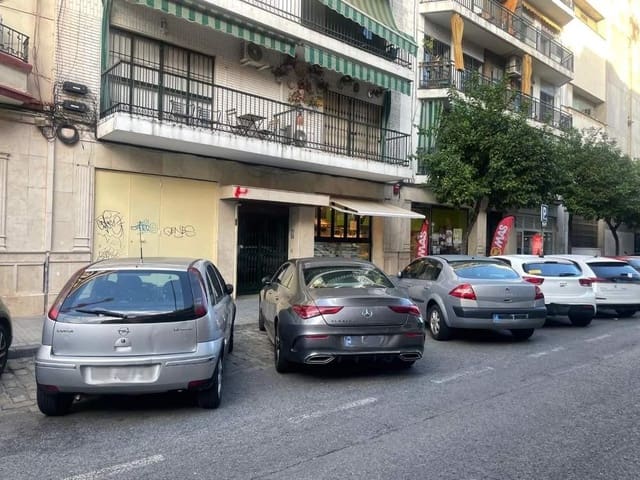 Garage for sale in Feria, Seville city - € 55,500 (Ref: 8781523)
