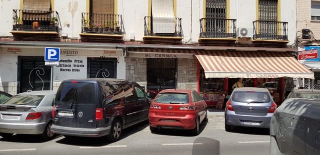 Garage for sale in Feria, Seville city - € 55,500 (Ref: 8781523)