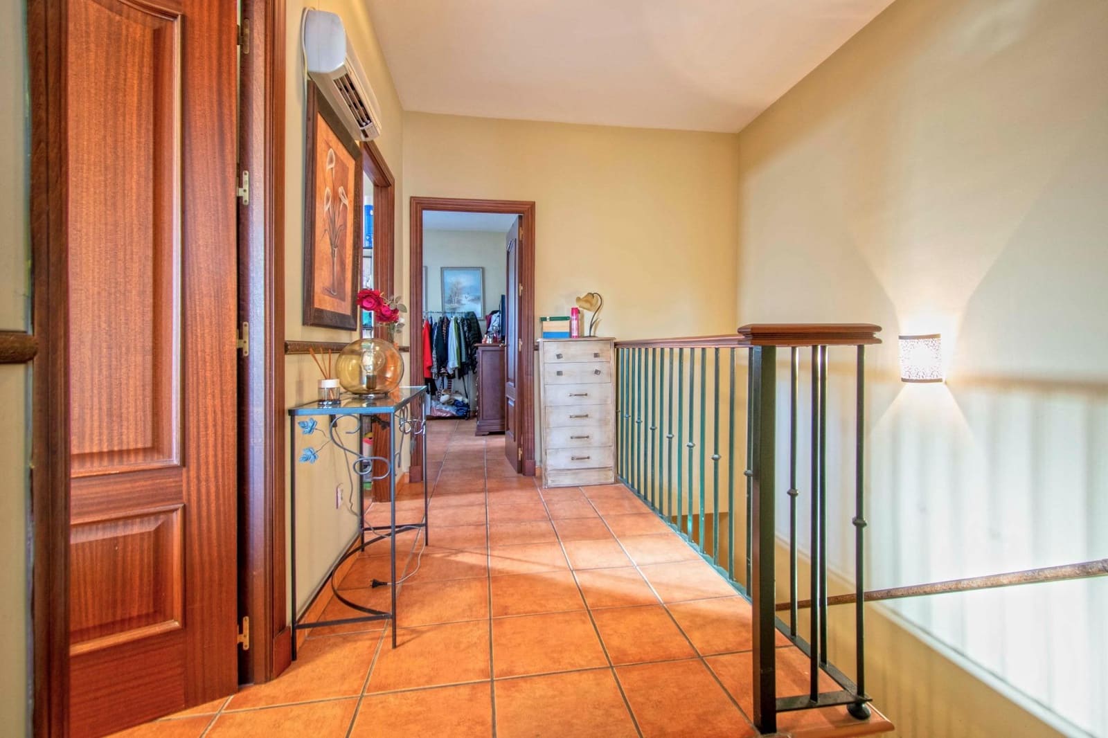 4 soveværelse Semi-Rækkehus til salg i Alcala de Guadaira med swimmingpool - € 398.000 (Ref: 8806257)