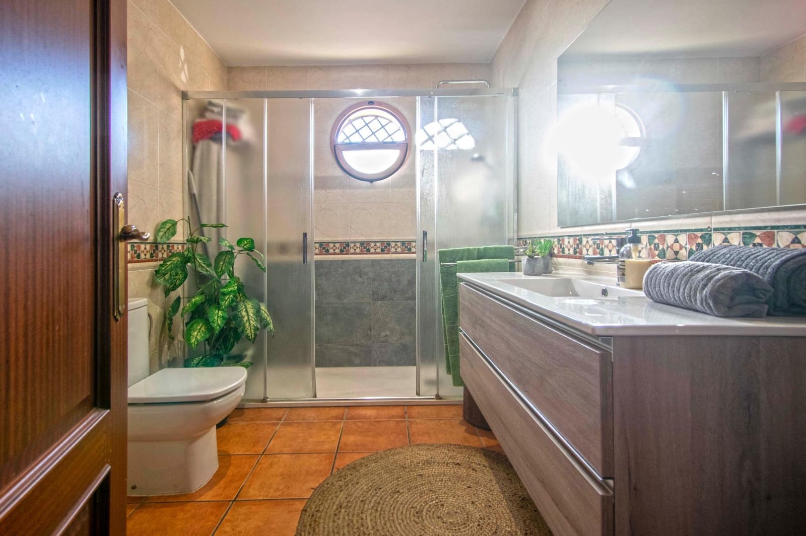 4 soveværelse Semi-Rækkehus til salg i Alcala de Guadaira med swimmingpool - € 398.000 (Ref: 8806257)