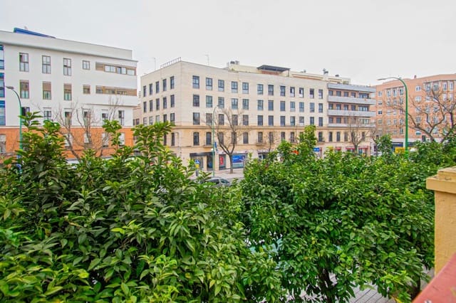 3 slaapkamer Flat te koop in Sevilla stad - € 398.000 (Ref: 8810268)