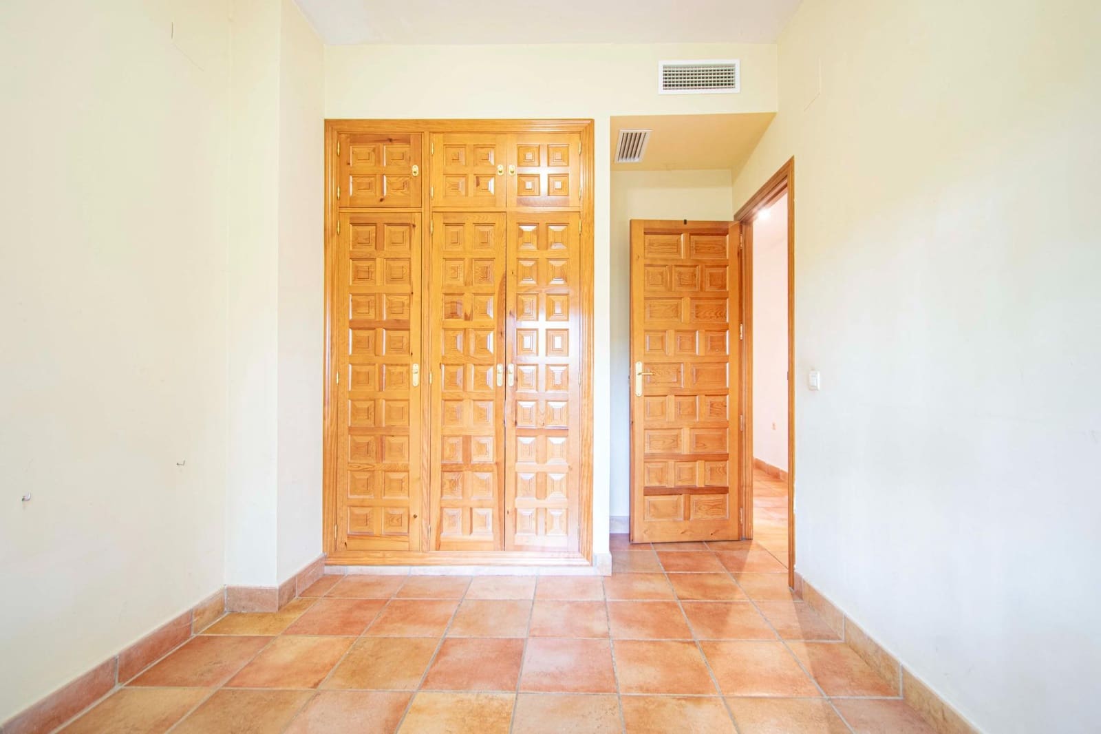 4 soveværelse Villa til salg i Bollullos de la Mitacion - € 365.000 (Ref: 8822475)