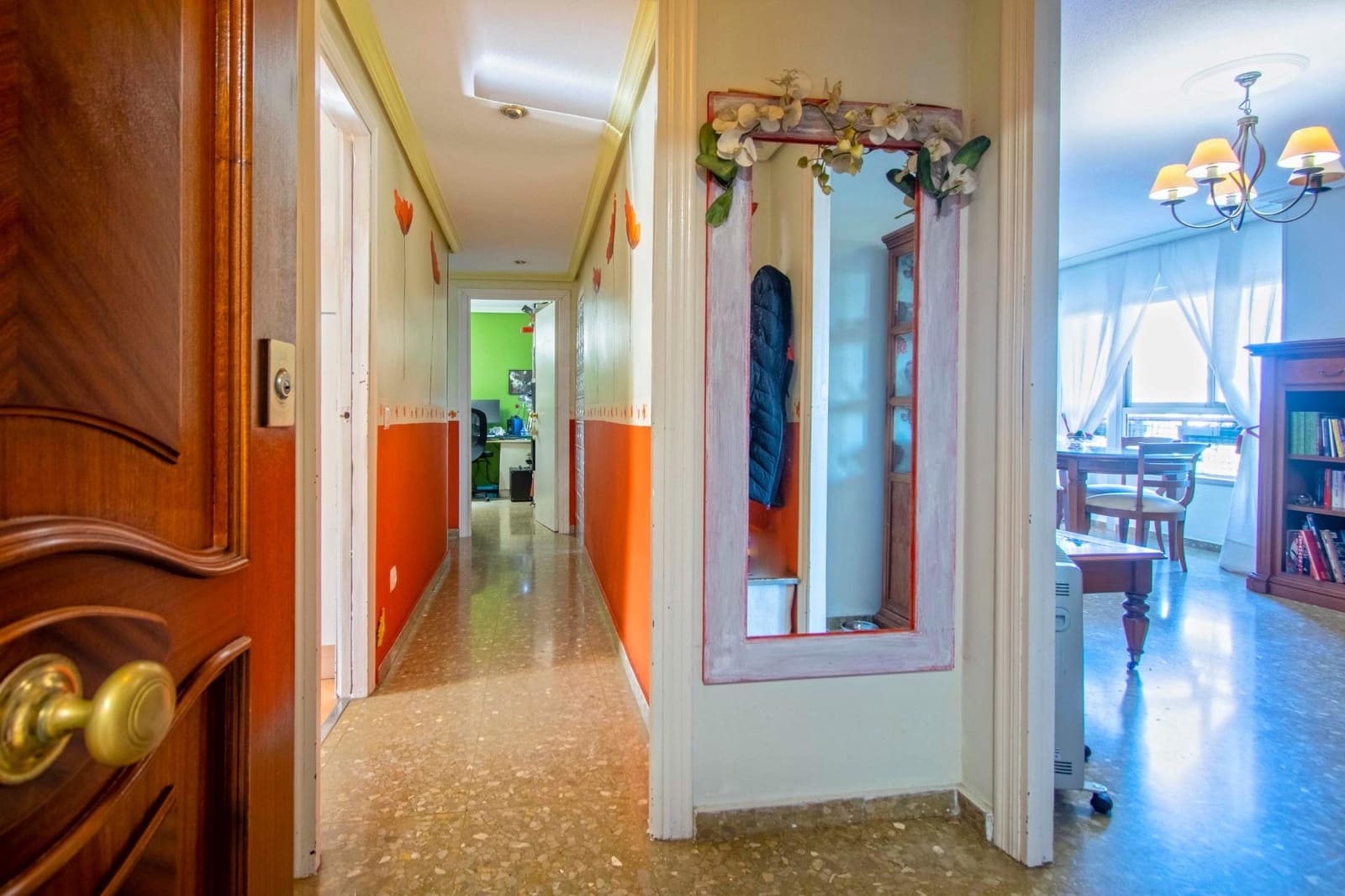 4 soveværelse Lejlighed til salg i Sevilla by med garage - € 290.000 (Ref: 8834407)