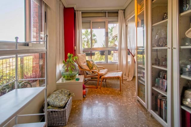 4 soverom Leilighet til salgs i Sevilla by med garasje - € 290 000 (Ref: 8834407)