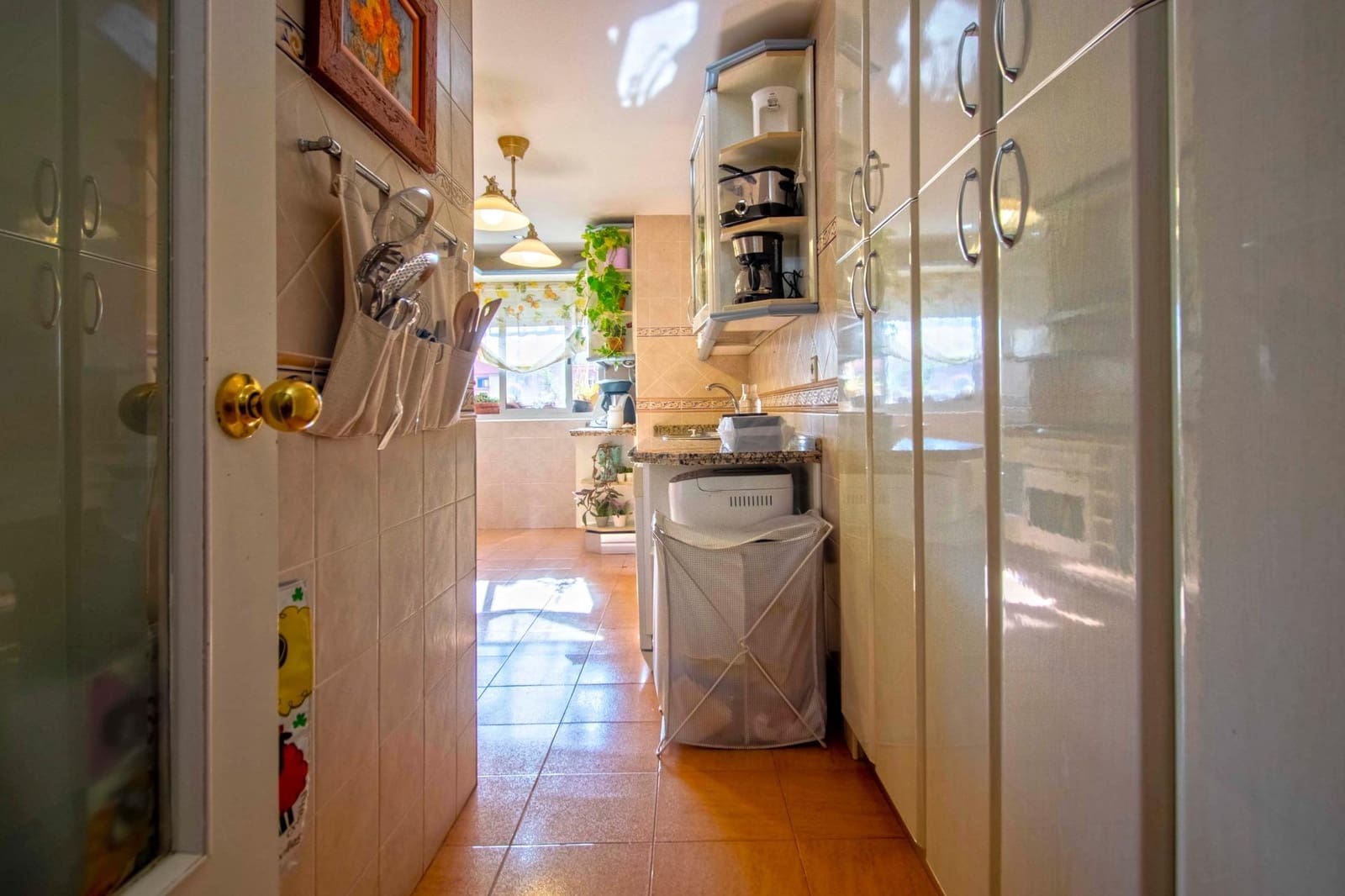 4 soveværelse Lejlighed til salg i Sevilla by med garage - € 290.000 (Ref: 8834407)