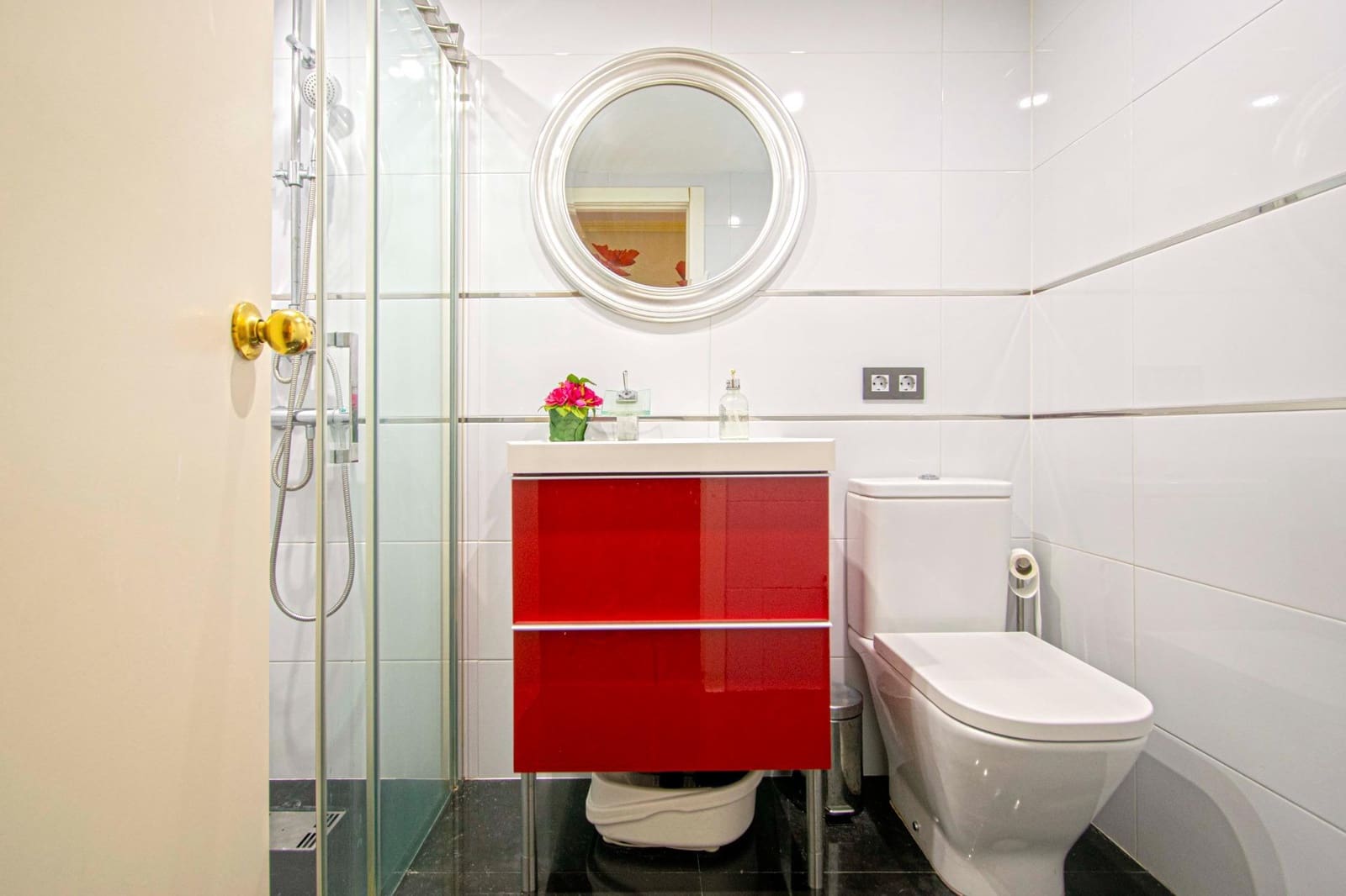 4 soveværelse Lejlighed til salg i Sevilla by med garage - € 290.000 (Ref: 8834407)