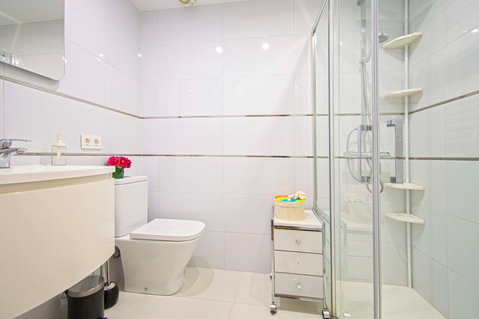 4 soveværelse Lejlighed til salg i Sevilla by med garage - € 290.000 (Ref: 8834407)