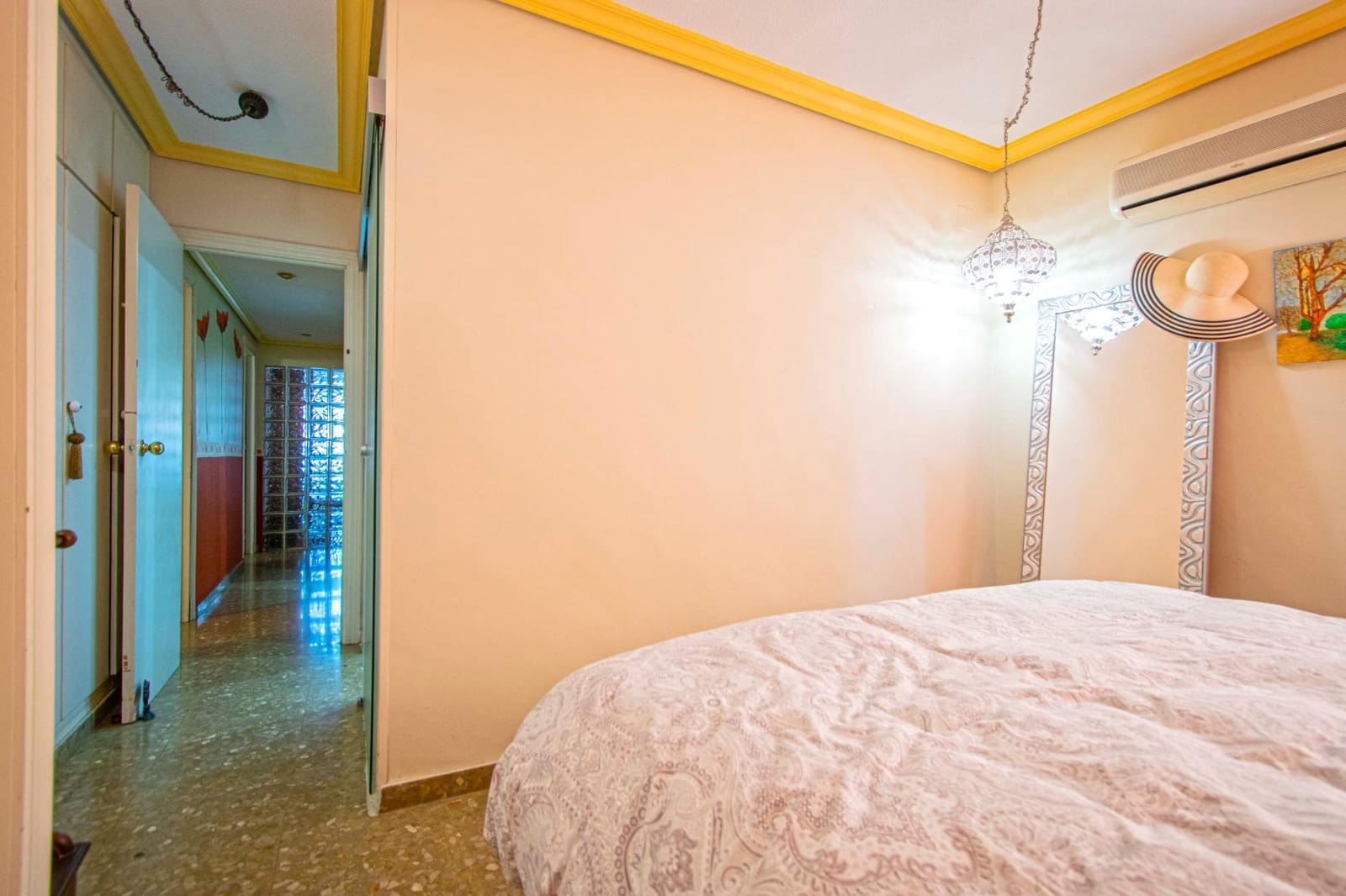 4 soveværelse Lejlighed til salg i Sevilla by med garage - € 290.000 (Ref: 8834407)