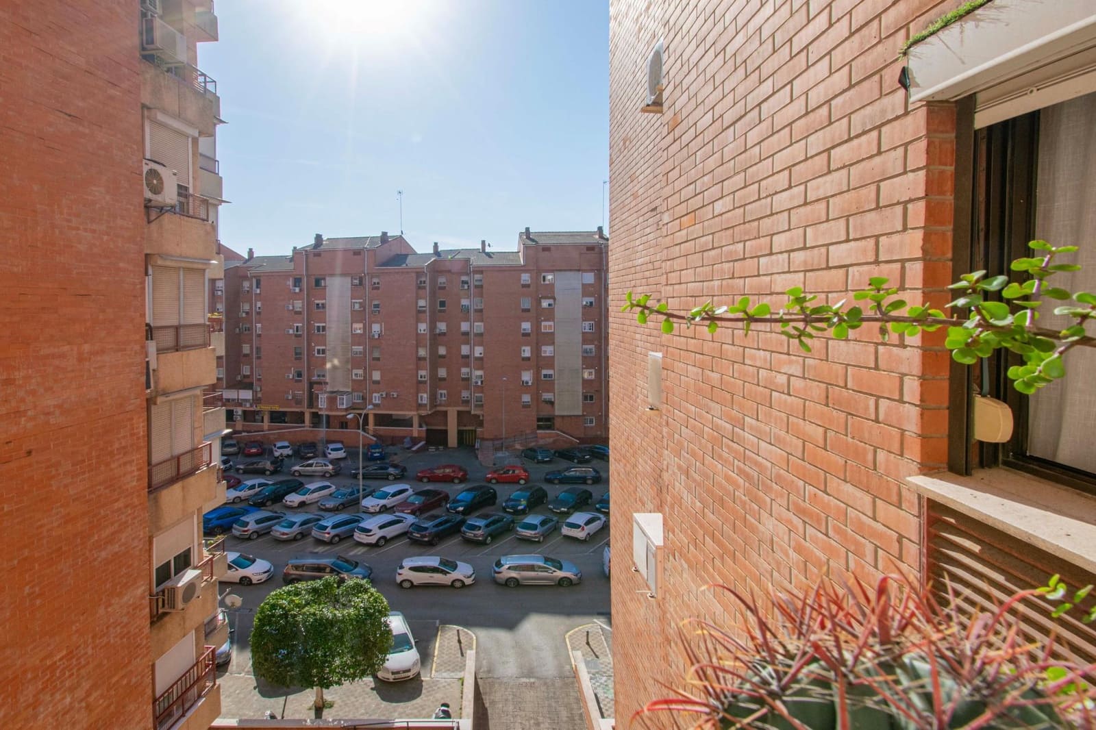 4 soveværelse Lejlighed til salg i Sevilla by med garage - € 290.000 (Ref: 8834407)