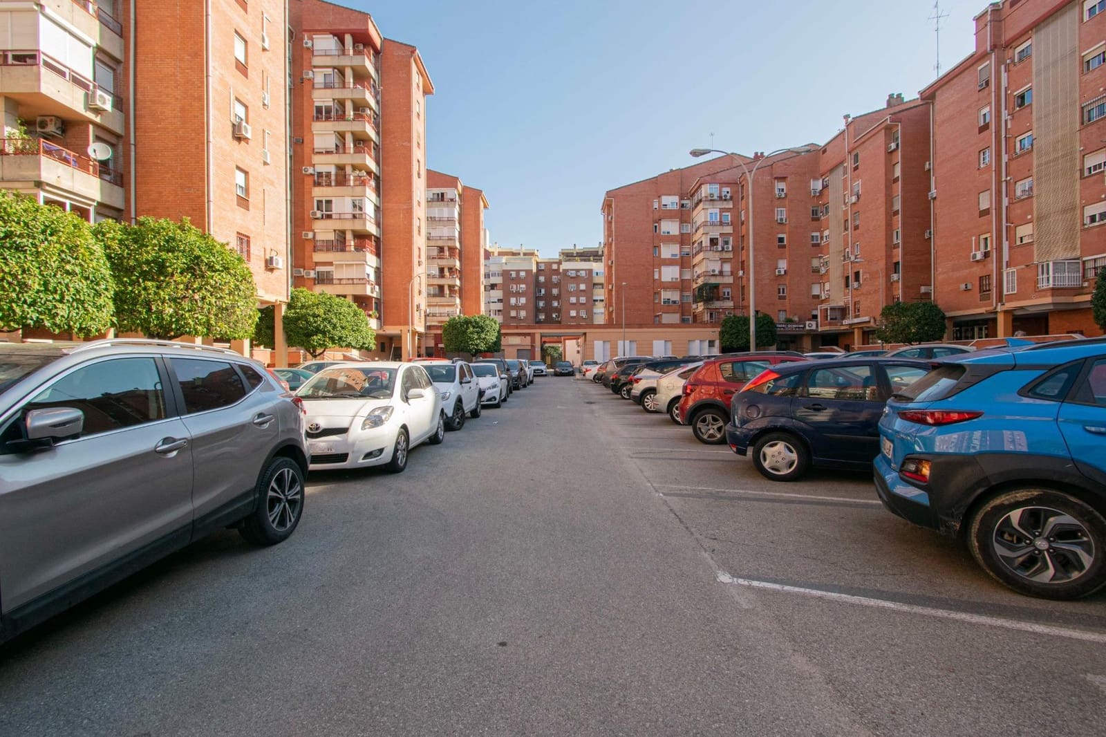 4 soveværelse Lejlighed til salg i Sevilla by med garage - € 290.000 (Ref: 8834407)