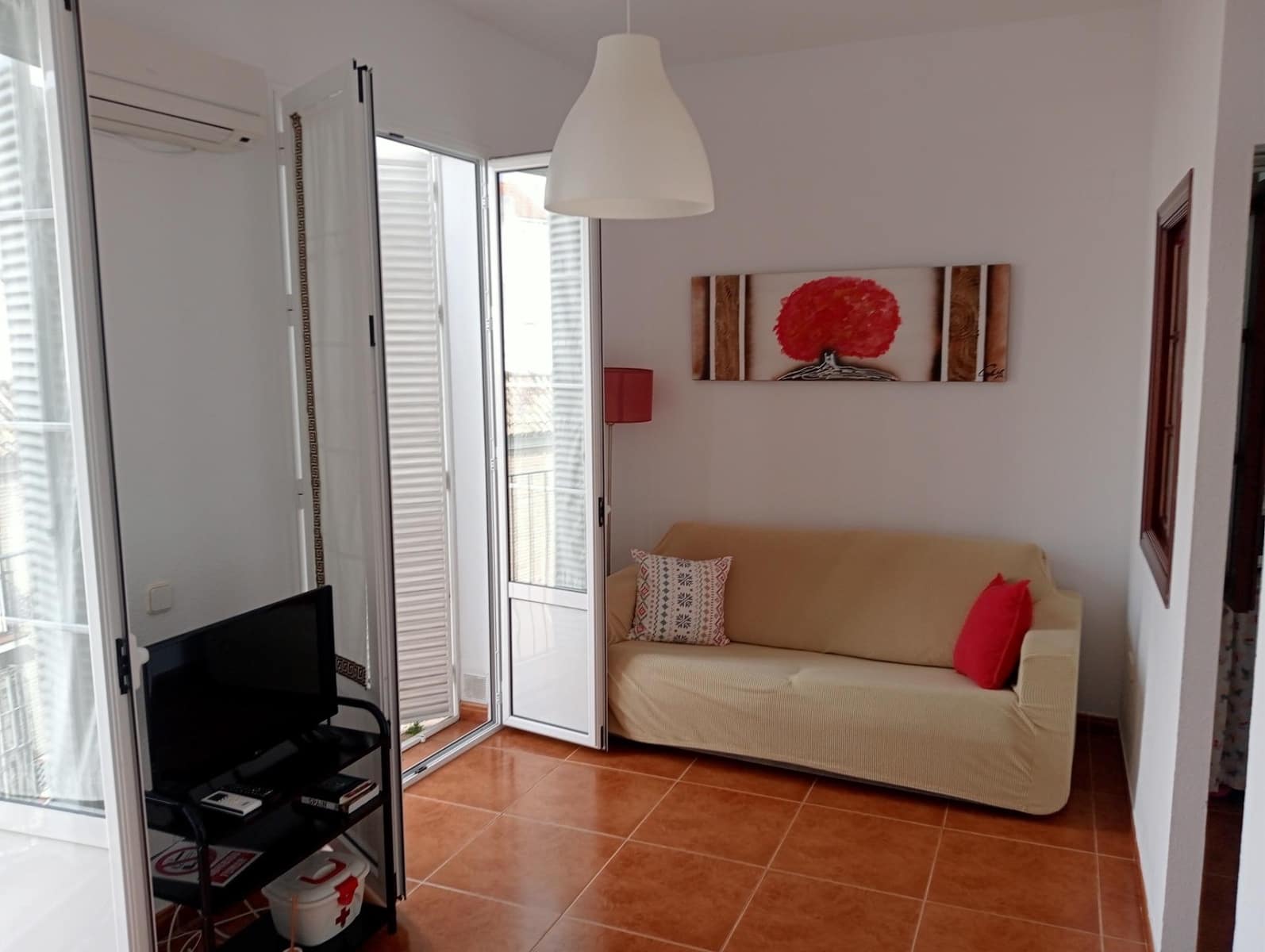 1 soveværelse Lejlighed til leje i Sevilla by - € 850 (Ref: 8838858)