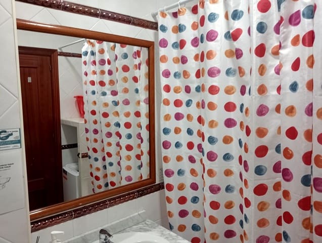 1 soveværelse Lejlighed til leje i Sevilla by - € 850 (Ref: 8838858)