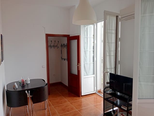 1 soveværelse Lejlighed til leje i Sevilla by - € 850 (Ref: 8838858)