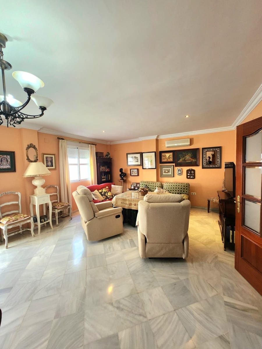 3 soveværelse Rækkehus til salg i Ecija med garage - € 240.000 (Ref: 8849297)