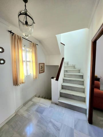 3 sypialnia Dom szeregowy na sprzedaż w Ecija z garażem - 240 000 € (Ref: 8849297)