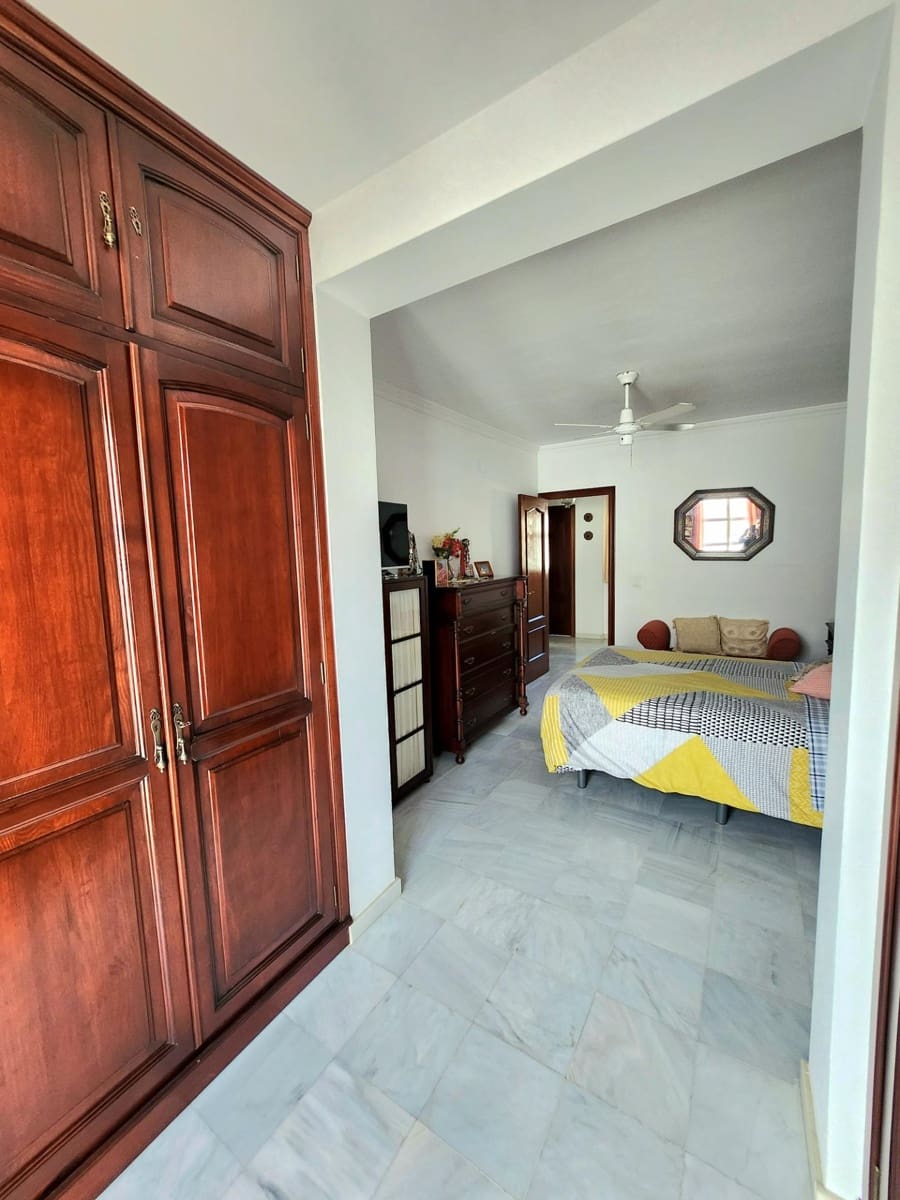 3 soveværelse Rækkehus til salg i Ecija med garage - € 240.000 (Ref: 8849297)