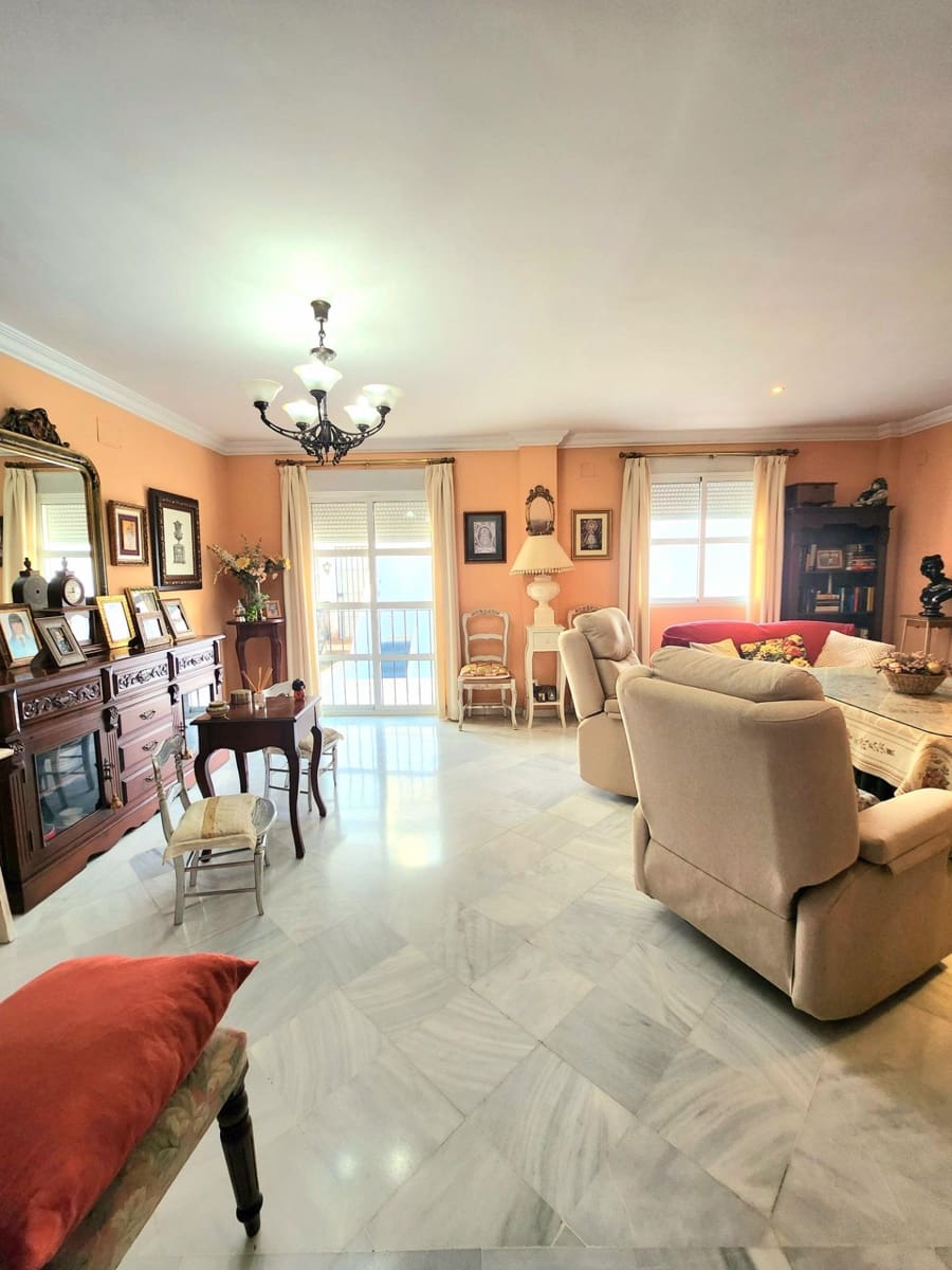 3 soveværelse Rækkehus til salg i Ecija med garage - € 240.000 (Ref: 8849297)