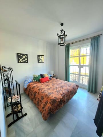 3 sypialnia Dom szeregowy na sprzedaż w Ecija z garażem - 240 000 € (Ref: 8849297)