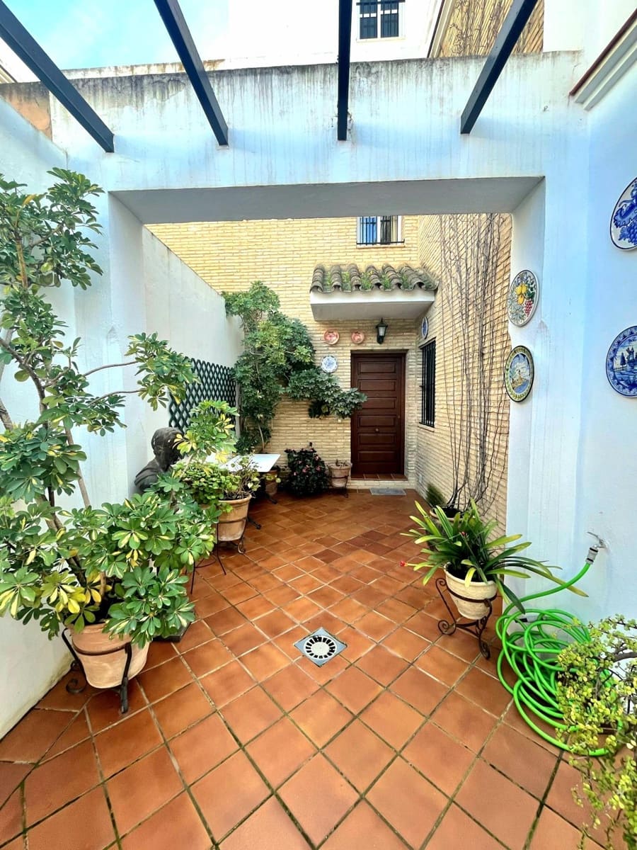 3 soveværelse Rækkehus til salg i Ecija med garage - € 240.000 (Ref: 8849297)