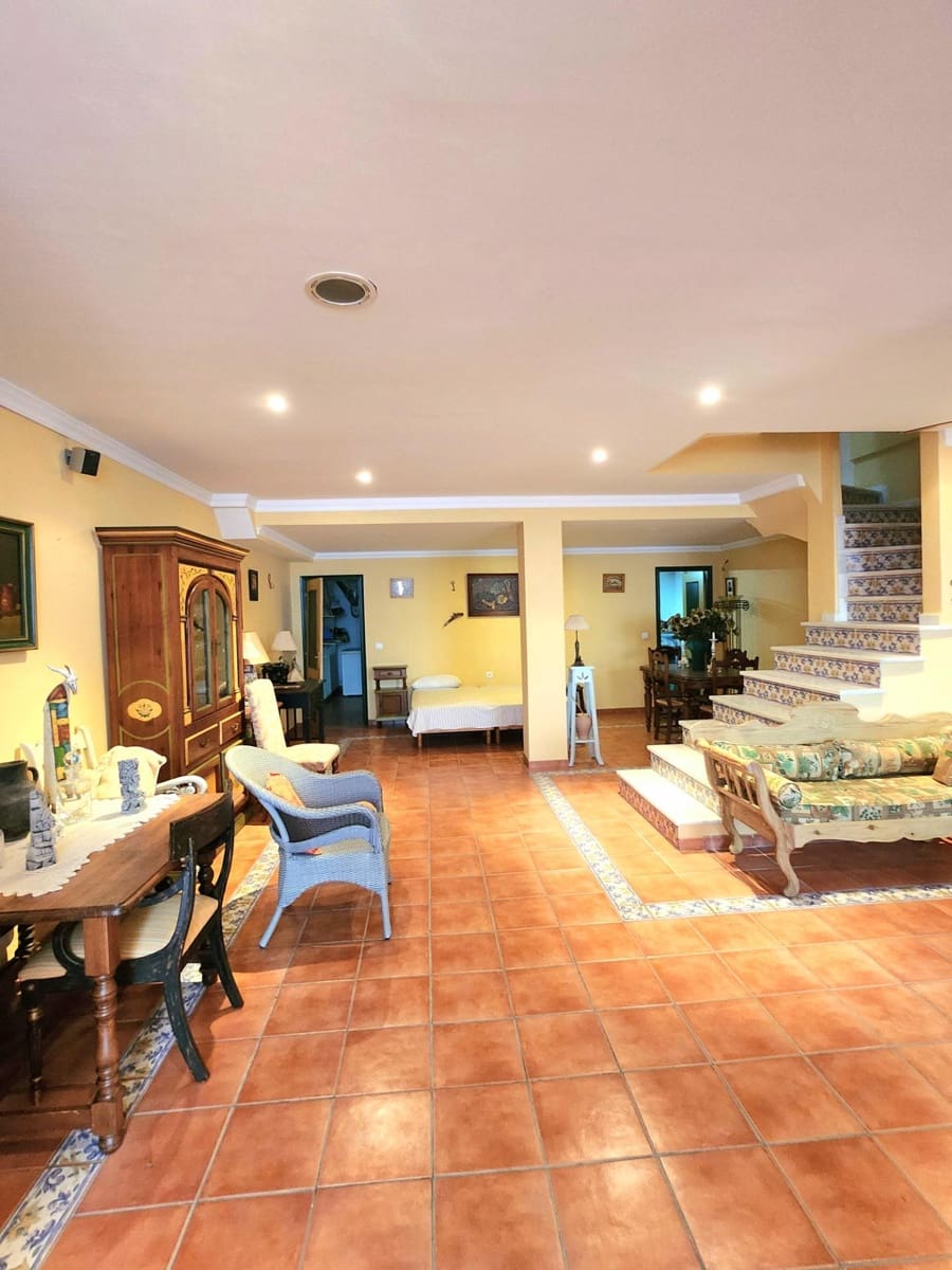 3 soveværelse Rækkehus til salg i Ecija med garage - € 240.000 (Ref: 8849297)