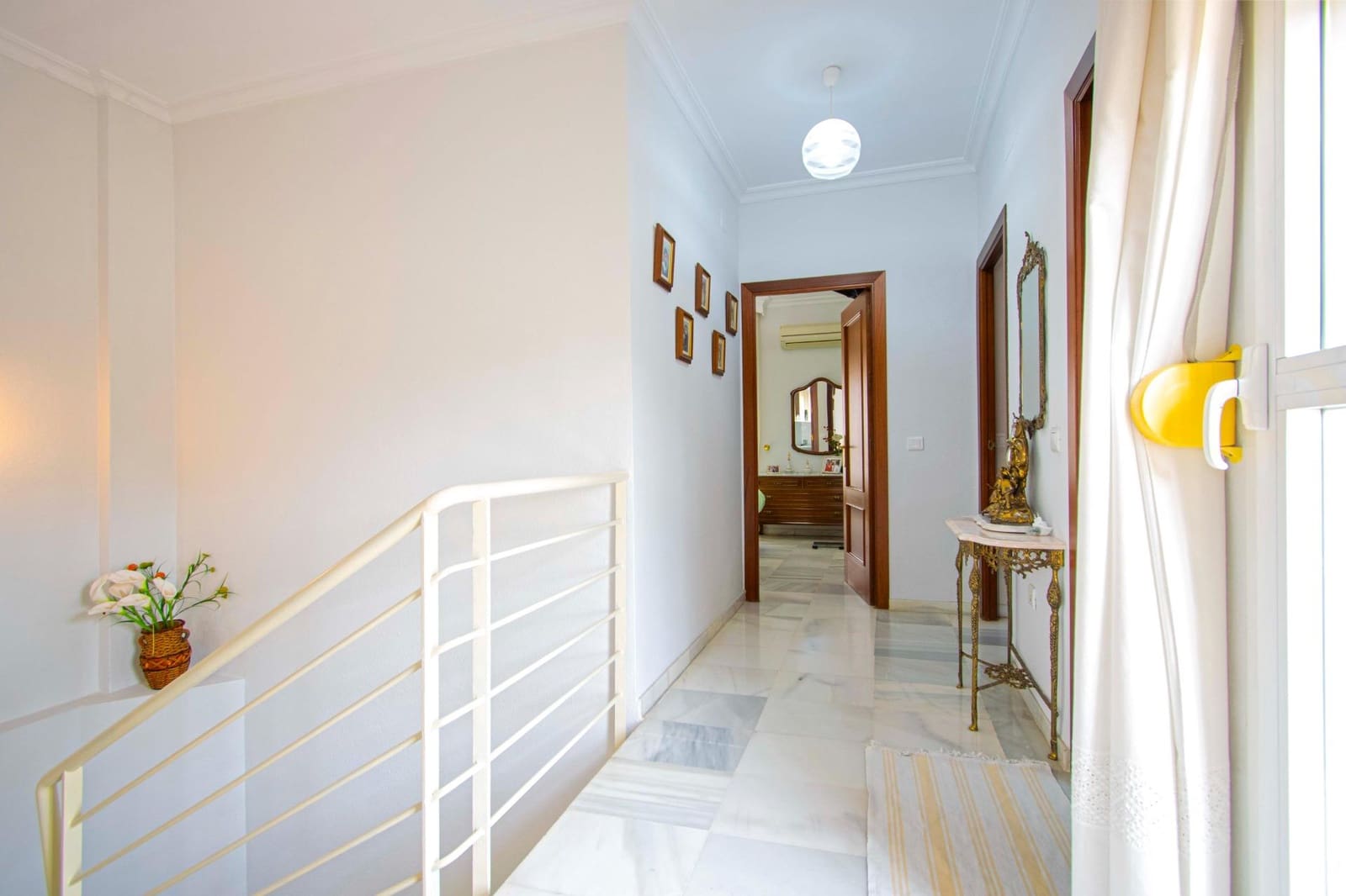 4 soveværelse Semi-Rækkehus til salg i Gelves - € 274.800 (Ref: 8851803)