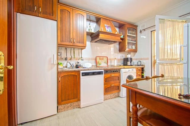 4 sypialnia Dom blizniak na sprzedaż w Gelves - 274 800 € (Ref: 8851803)
