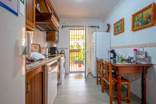 4 sypialnia Dom blizniak na sprzedaż w Gelves - 274 800 € (Ref: 8851803)