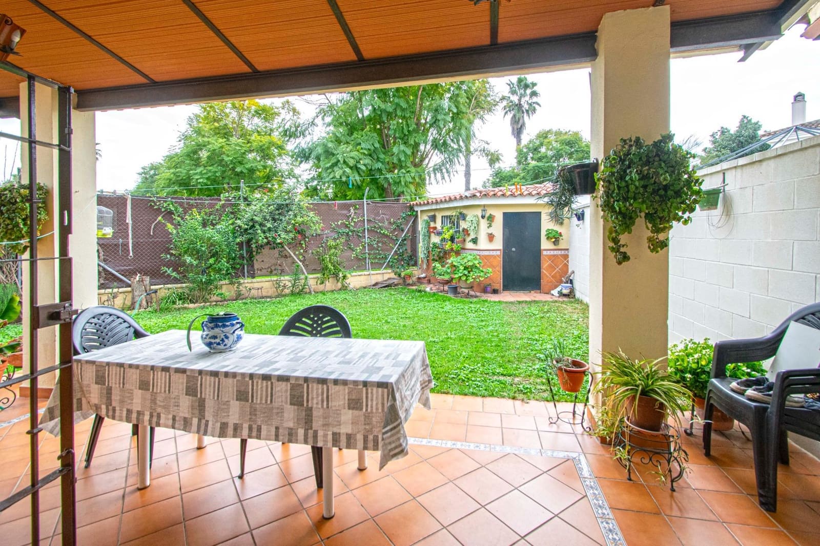 4 soveværelse Semi-Rækkehus til salg i Gelves - € 274.800 (Ref: 8851803)