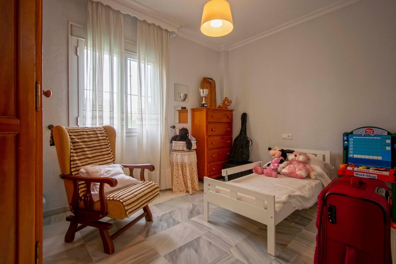 4 soveværelse Semi-Rækkehus til salg i Gelves - € 274.800 (Ref: 8851803)