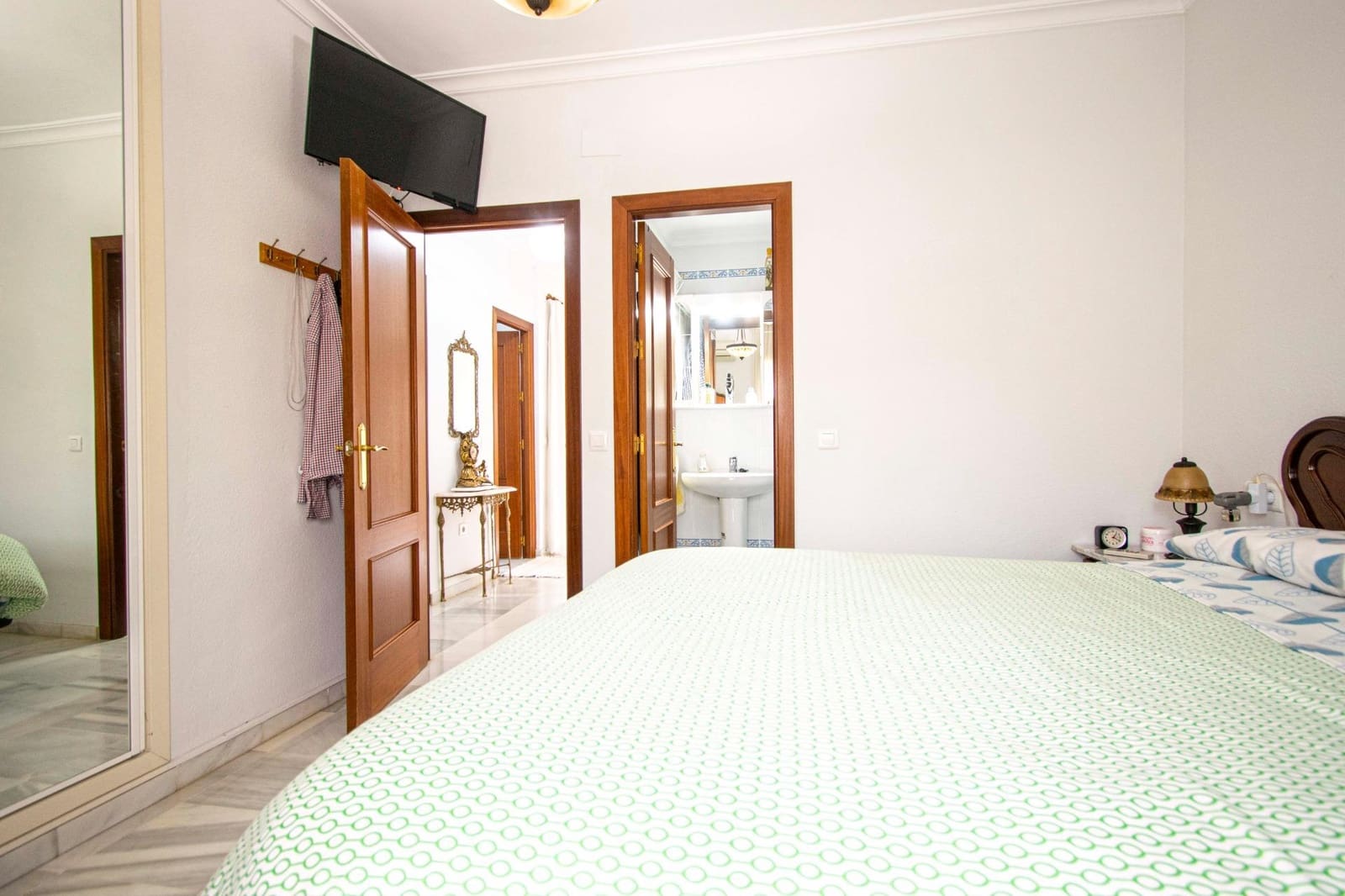 4 soveværelse Semi-Rækkehus til salg i Gelves - € 274.800 (Ref: 8851803)