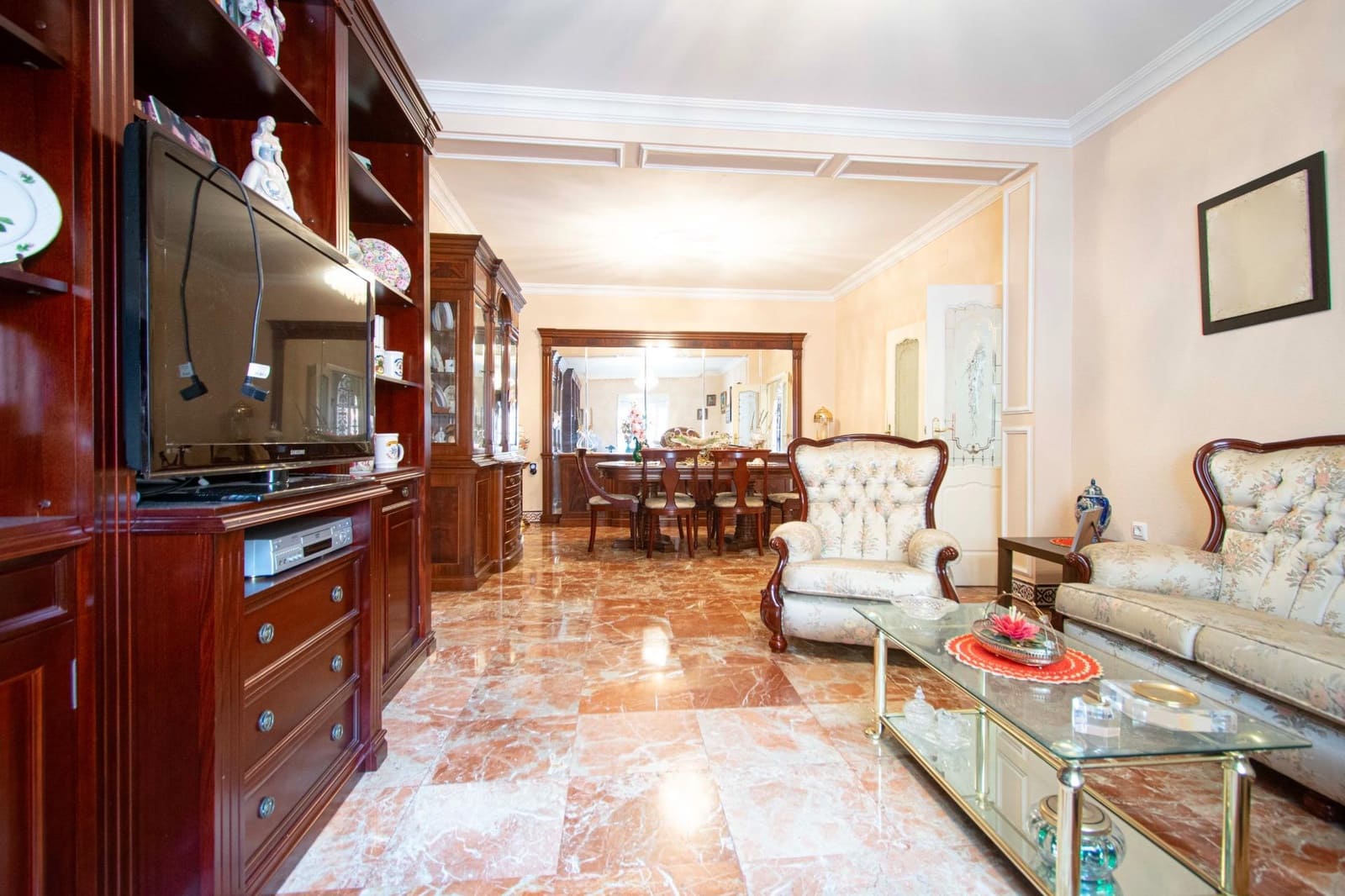 7 soveværelse Byhus til salg i Sevilla by - € 239.000 (Ref: 8854785)