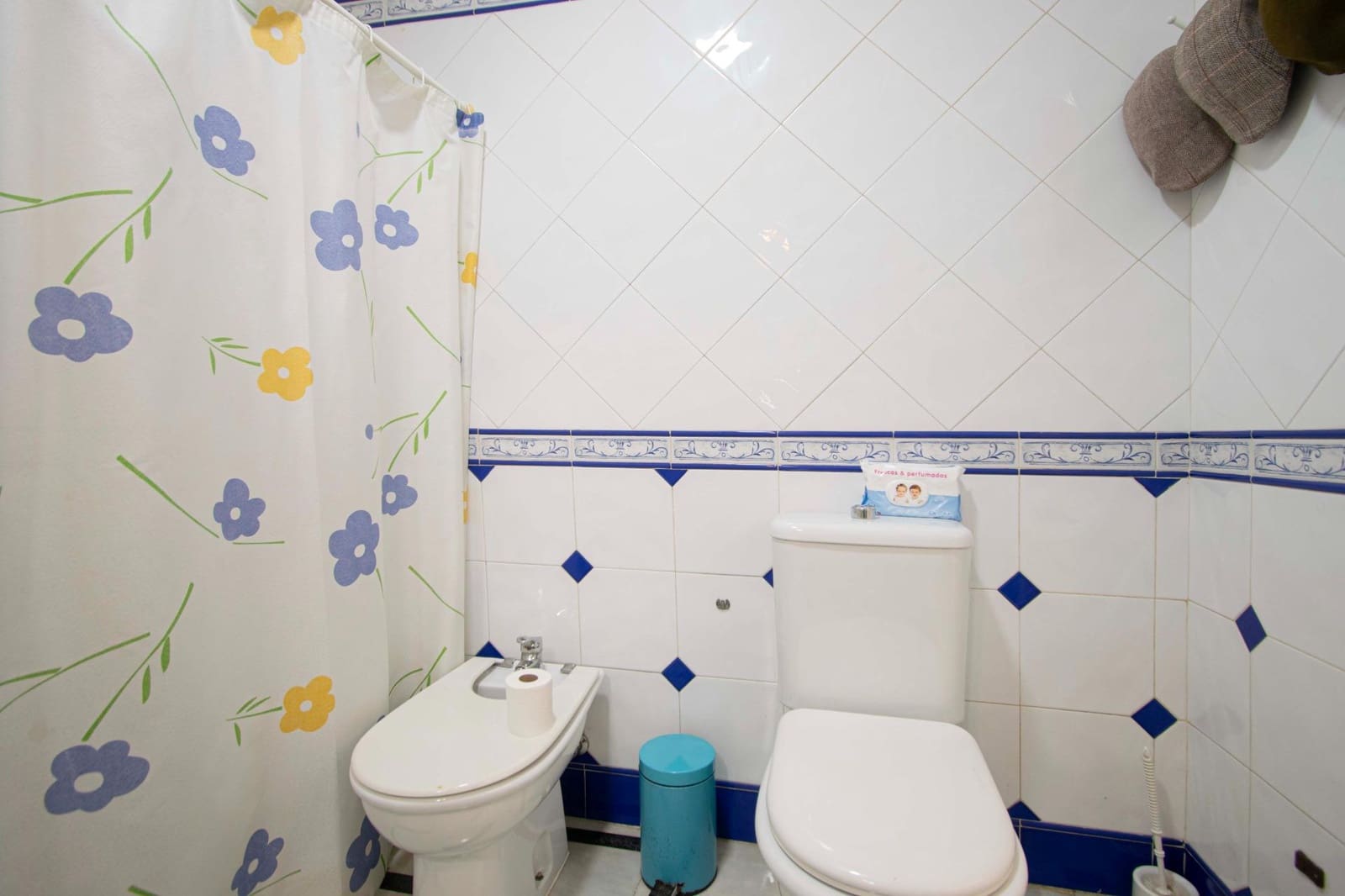 7 soveværelse Byhus til salg i Sevilla by - € 239.000 (Ref: 8854785)