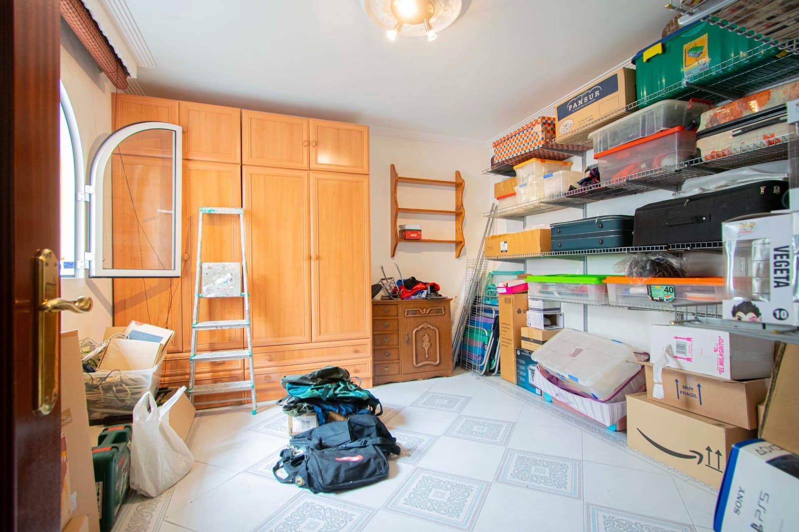 7 soveværelse Byhus til salg i Sevilla by - € 239.000 (Ref: 8854785)