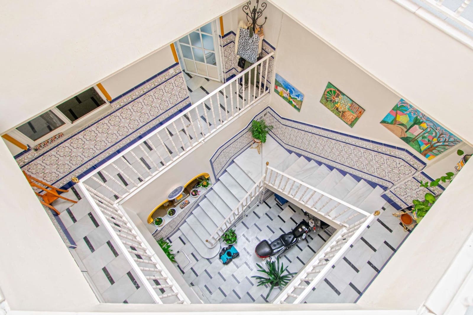 7 soveværelse Byhus til salg i Sevilla by - € 239.000 (Ref: 8854785)