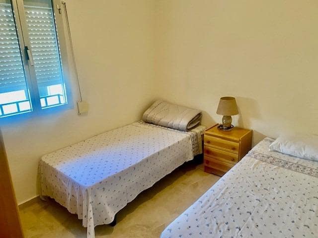 Piso de 3 habitaciones en Sevilla ciudad en venta - 69.000 € (Ref: 8862735)