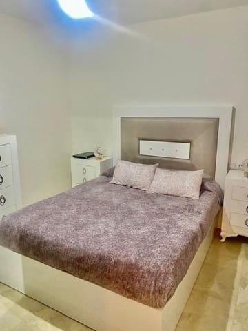 Piso de 3 habitaciones en Sevilla ciudad en venta - 69.000 € (Ref: 8862735)