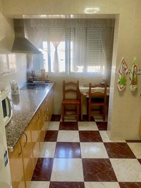 3 bedroom Flat for sale in Seville city - € 66,000 (Ref: 8862735)