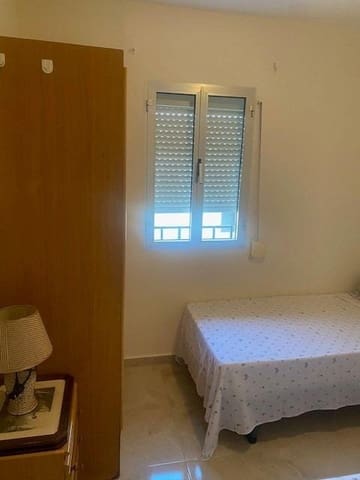 3 soveværelse Lejlighed til salg i Sevilla by - € 66.000 (Ref: 8862735)