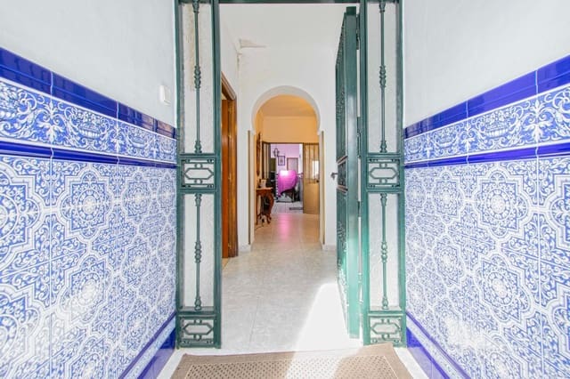 4 chambre Villa/Maison Mitoyenne à vendre à Carmona - 275 000 € (Ref: 8874520)