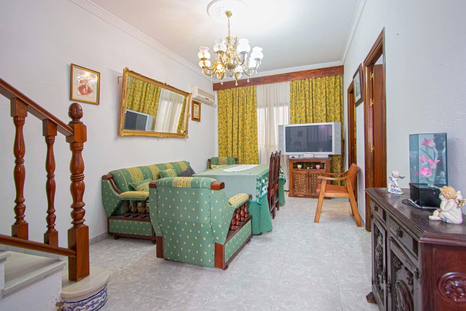 4 soveværelse Rækkehus til salg i Carmona - € 275.000 (Ref: 8874520)