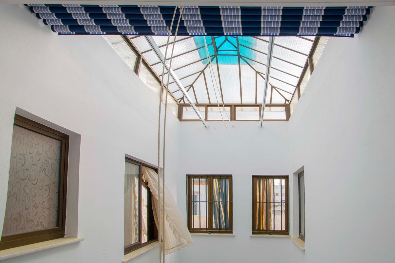 4 soveværelse Rækkehus til salg i Carmona - € 275.000 (Ref: 8874520)