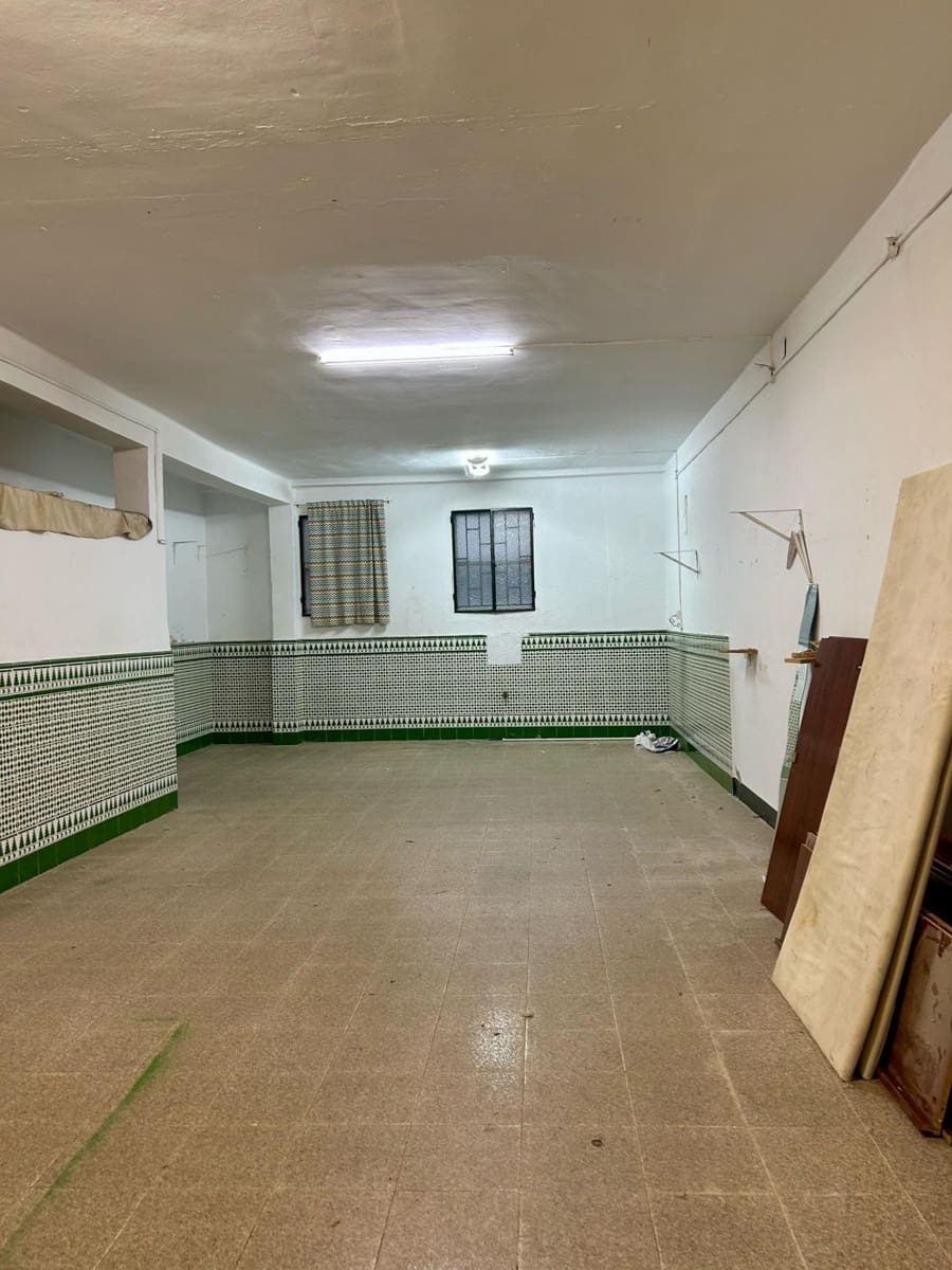 Commercieel te koop in Sevilla stad - € 115.000 (Ref: 8881795)