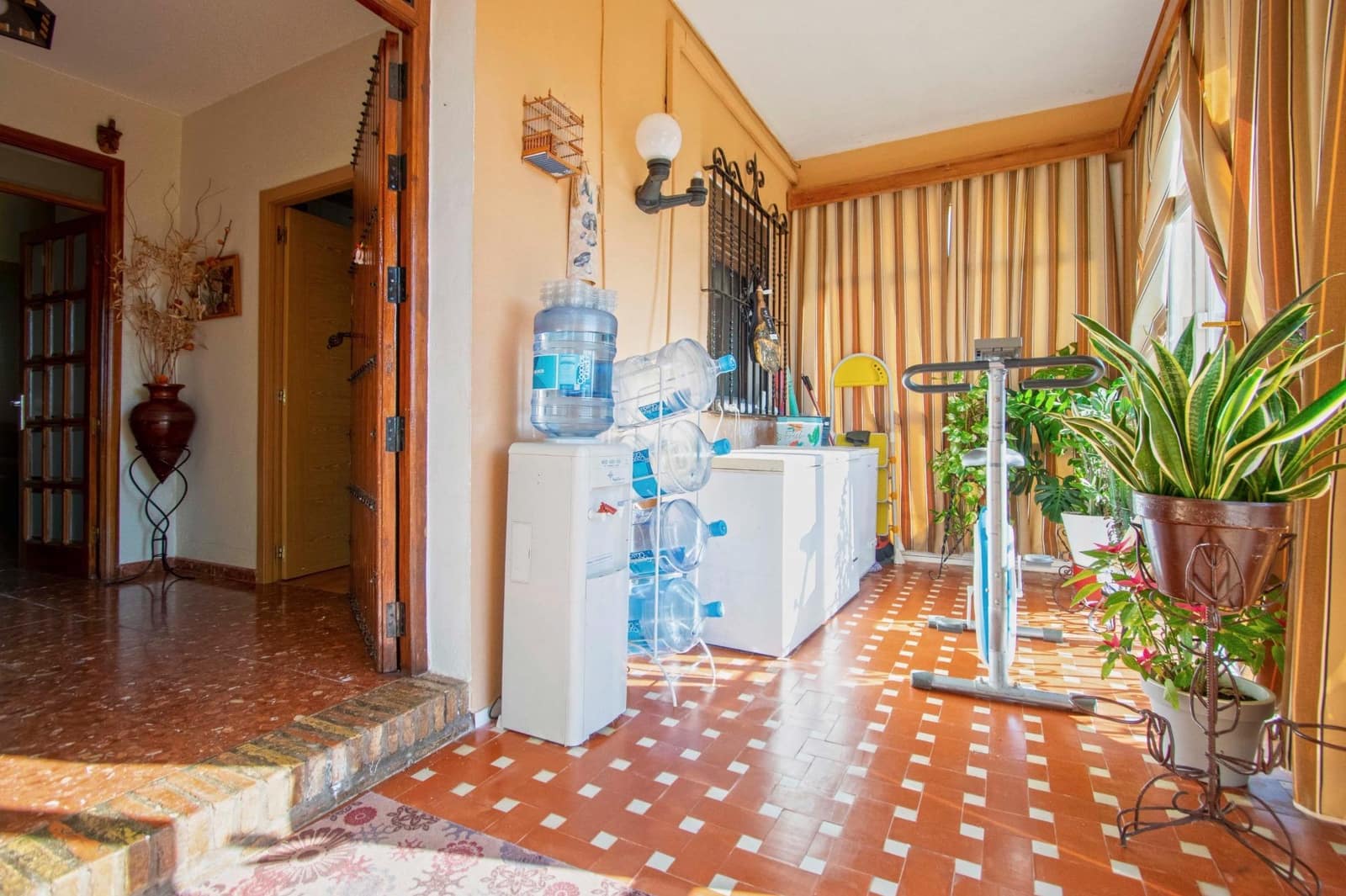 4 slaapkamer Villa te koop in Mairena del Alcor met zwembad garage - € 325.000 (Ref: 8884105)