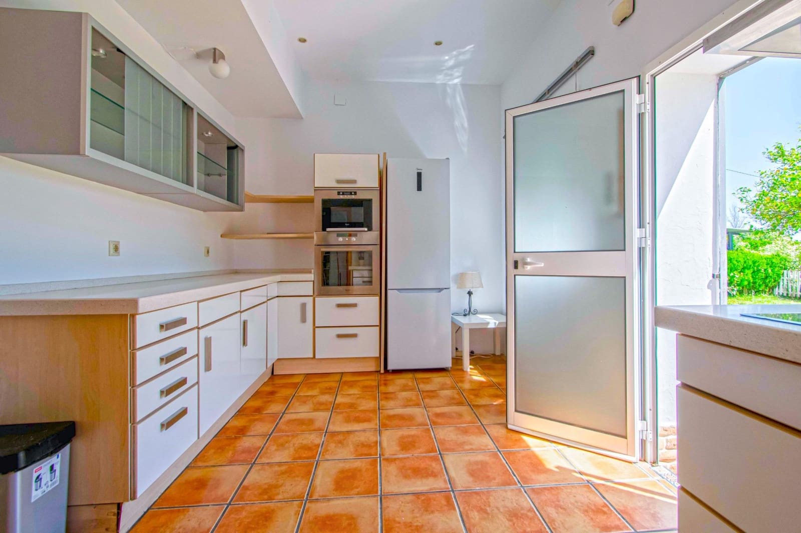 5 Zimmer Villa zu verkaufen in Espartinas mit Pool - 470.000 € (Ref: 8889243)