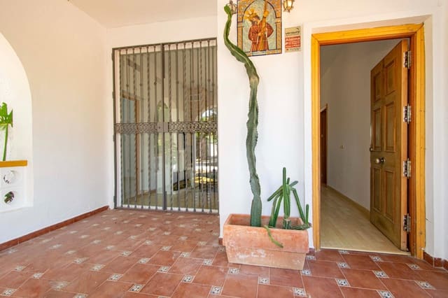 5 soveværelse Villa til salg i Espartinas med swimmingpool - € 470.000 (Ref: 8889243)