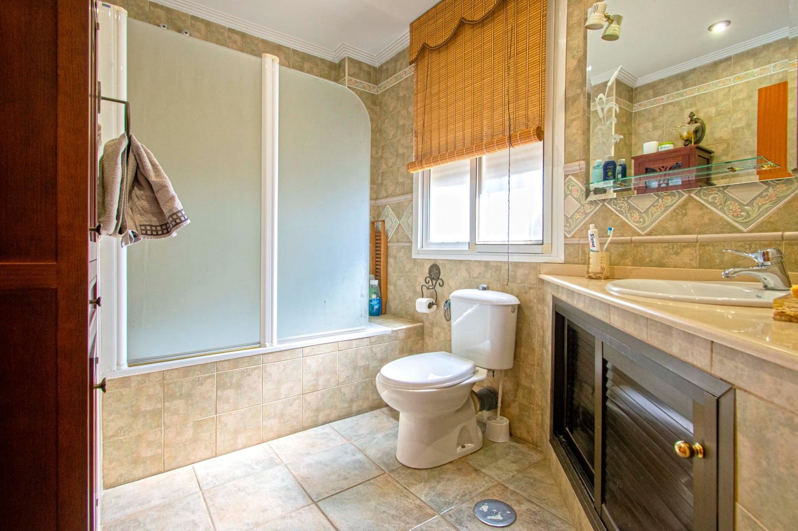 3 chambre Villa/Maison à vendre à Montequinto avec piscine garage - 299 000 € (Ref: 8896824)