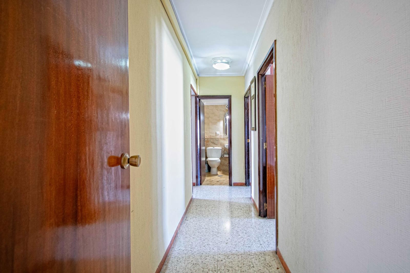 3 soveværelse Lejlighed til salg i Sevilla by med garage - € 349.000 (Ref: 8911195)