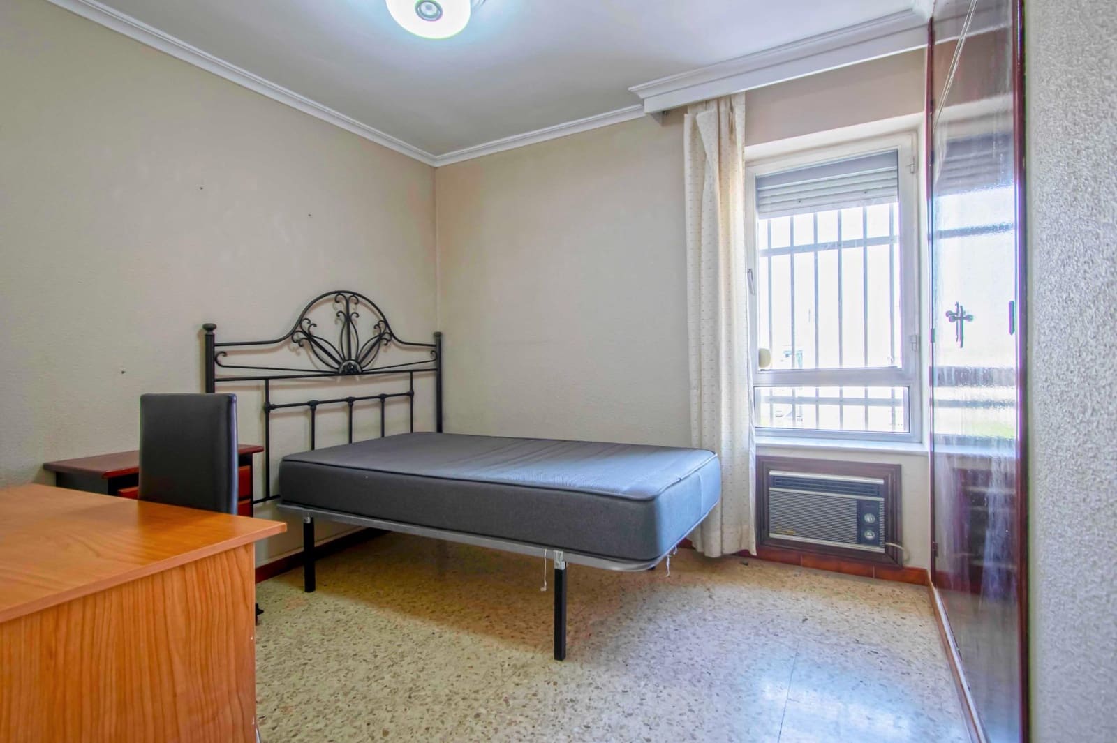 3 soveværelse Lejlighed til salg i Sevilla by med garage - € 349.000 (Ref: 8911195)