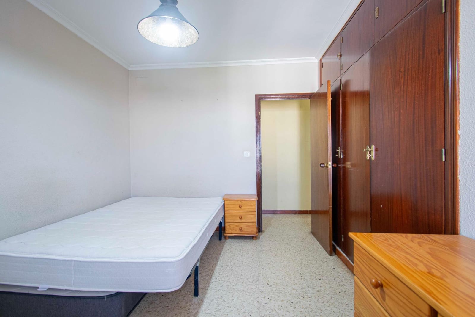 3 soveværelse Lejlighed til salg i Sevilla by med garage - € 349.000 (Ref: 8911195)