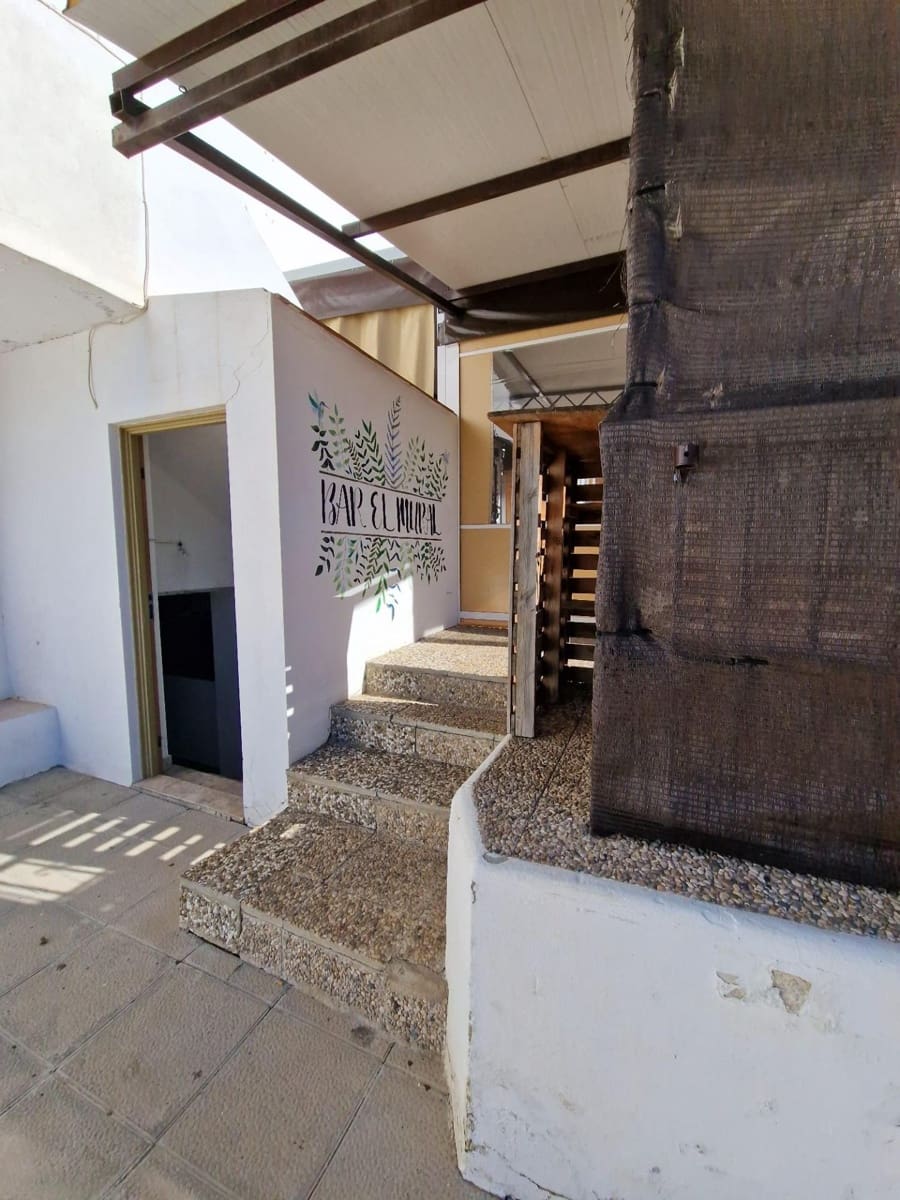 2 soveværelse Restaurant/Bar til salg i Villanueva de San Juan - € 159.075 (Ref: 8911198)